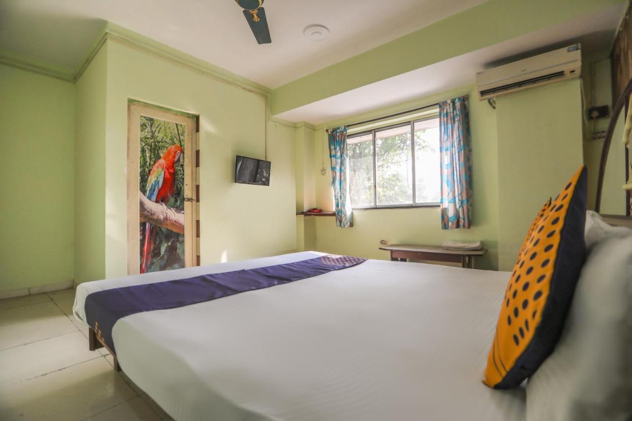 Spot On 10470 Hollywood Joka Hotel Bhasa Buitenkant foto