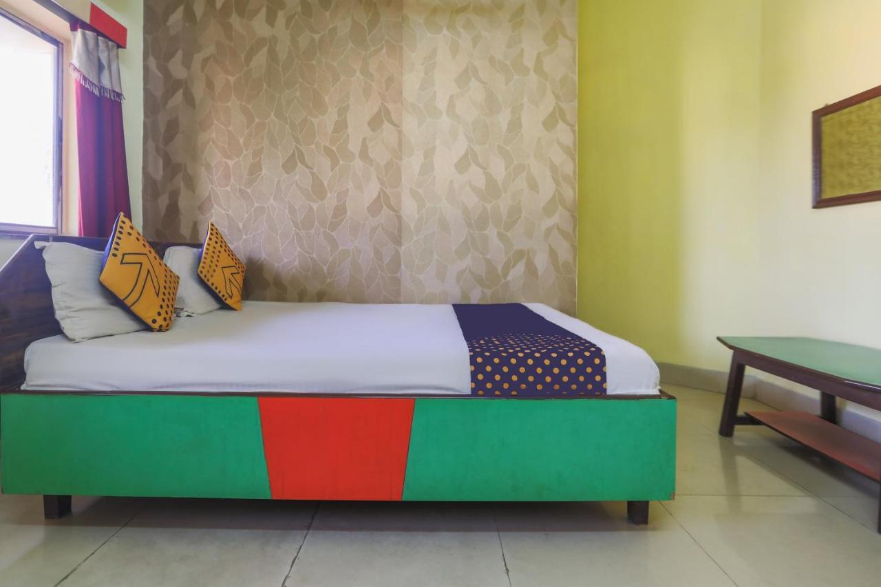 Spot On 10470 Hollywood Joka Hotel Bhasa Buitenkant foto