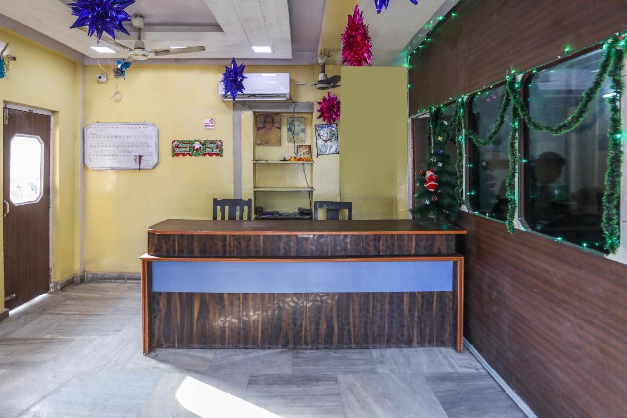 Spot On 10470 Hollywood Joka Hotel Bhasa Buitenkant foto